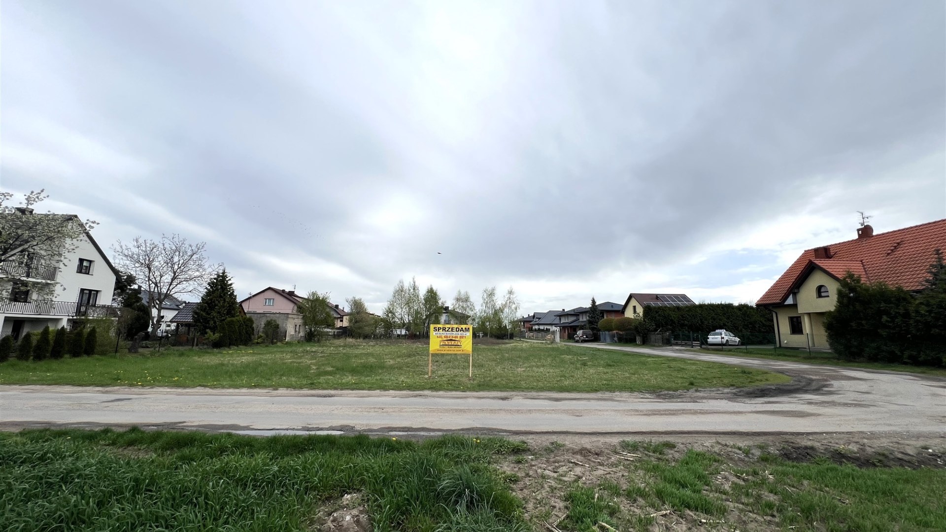 Działka na sprzedaż